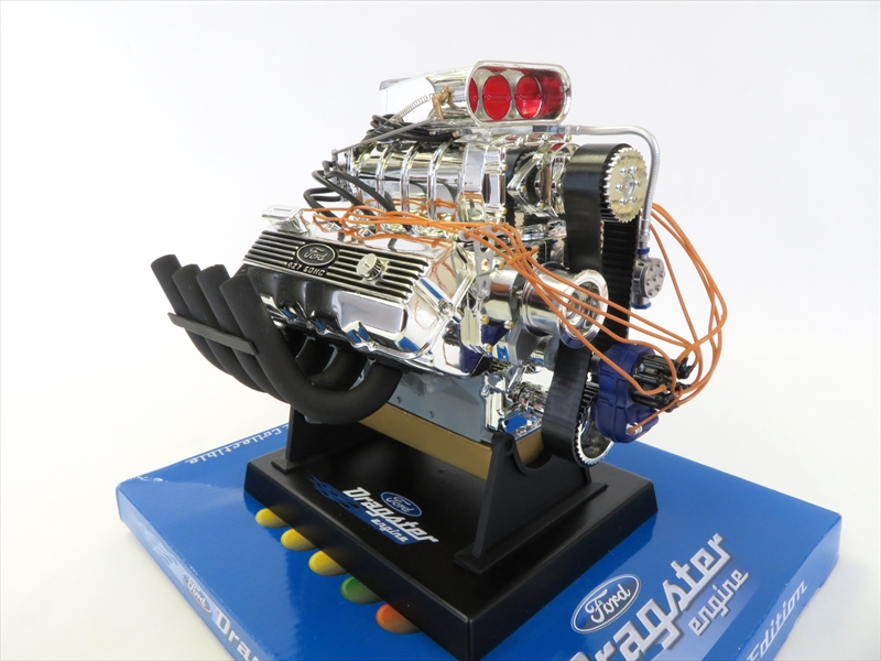 フォード　ドラッグスター　1：6スケールエンジン　ダイキャスト完成品